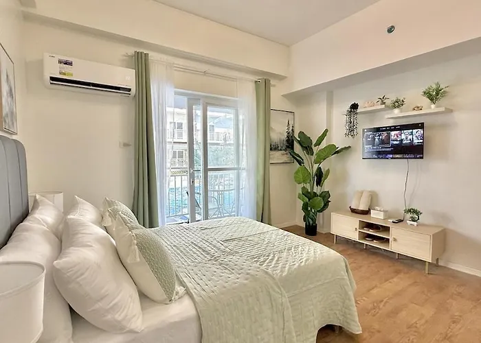 Apartment Stylish Unit Near Airport W Pool And Wifi *